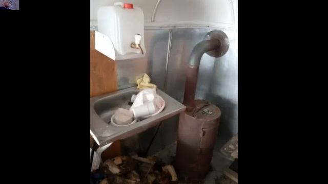 ПЕРЕДЕЛАЛ гнилой КаВЗ 685 в АвтоДом за 150 тыс руб со всеми удобствами смотреть онлайн
