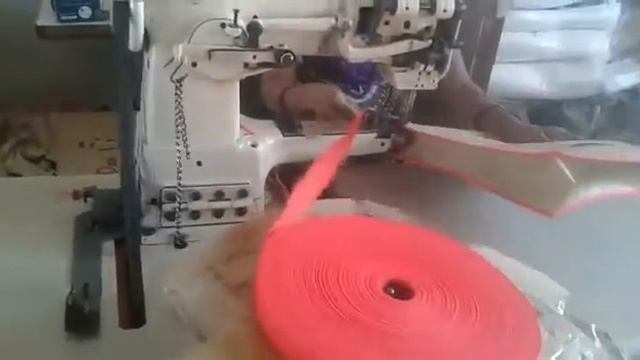 SERA 335 Cylinder Bed Piping Tape Attaching sewing Machine смотреть онлайн