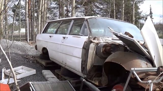 Abandoned 1965 Ford Country Sedan Wagon смотреть онлайн