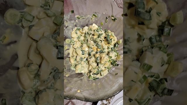 Вкусный Салат из Яиц и Лука за 1 минуту ! смотреть онлайн
