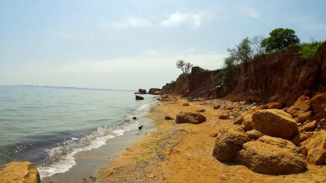 ОДЕССА ДИКИЕ ПЛЯЖИ Фонтанки | ЗВУКИ ПРИБОЯ Оползни Обвалы грунта смотреть онлайн