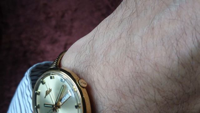 Wristshot: Mido Ocean Star Commander Datoday 636-8429 Gold (4K Ultra HD) смотреть онлайн