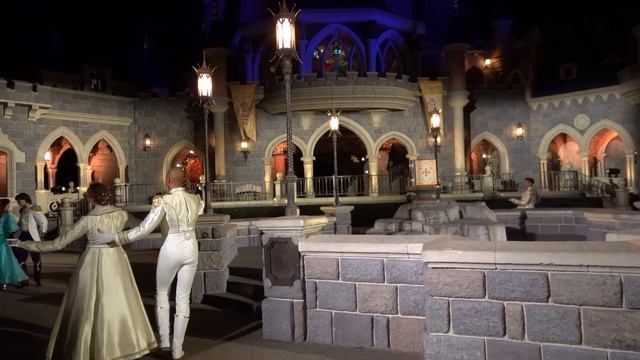 New Years Eve Royal Disney Ball at Disneyland Paris 2023 смотреть онлайн