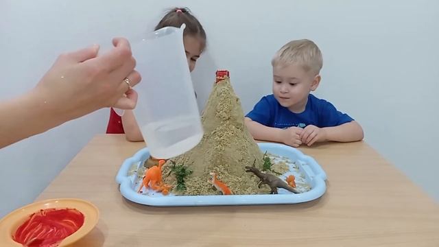 Эксперимент Извержение Вулкана. Опыты и эксперименты для детей. Познавательное и смешное видео смотреть онлайн