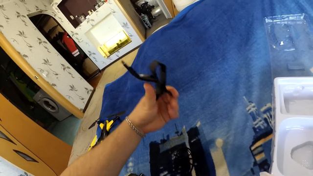 Купил квадрокоптер, первый полет смотреть онлайн