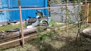 Строительство забора на даче.