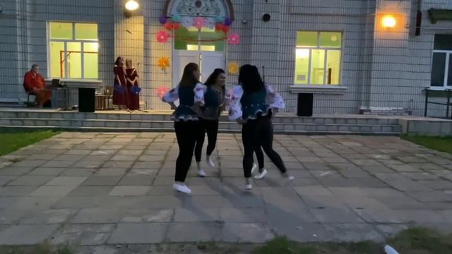 Сучасний танець під пісню Go-A - Шум (Весняночка) смотреть онлайн