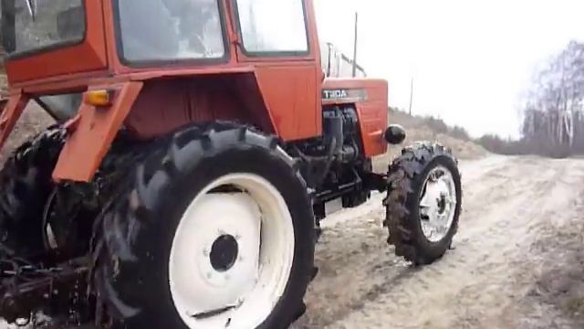 Трактор Т-30-А-80 едет в брод смотреть онлайн
