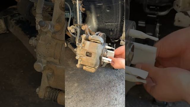 Как и чем покрасить суппорта на автомобиле в чёрный цвет смотреть онлайн