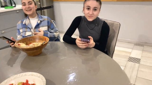 ВЛОГ ИФТАР С ПОДРУГАМИ/ VLOG IFTAR WITH FRIENDS ??? смотреть онлайн