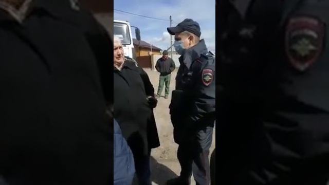 Спас-Клепики. 23 апреля 2020 г. Местные встречают строителей смотреть онлайн