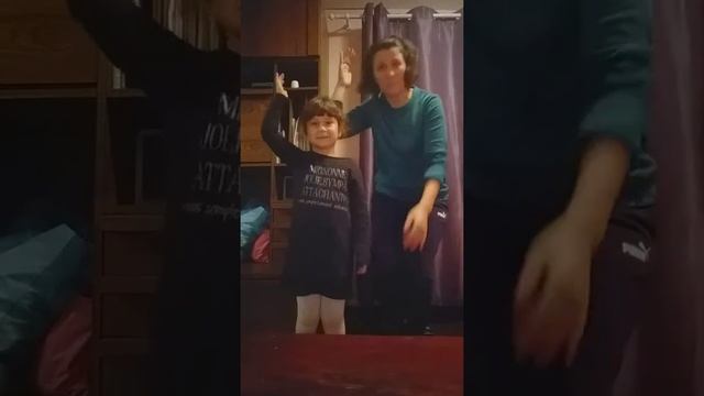 Христианские песни для детей с движениями. Я маленькая овечка. Пастырь мой добрый. смотреть онлайн