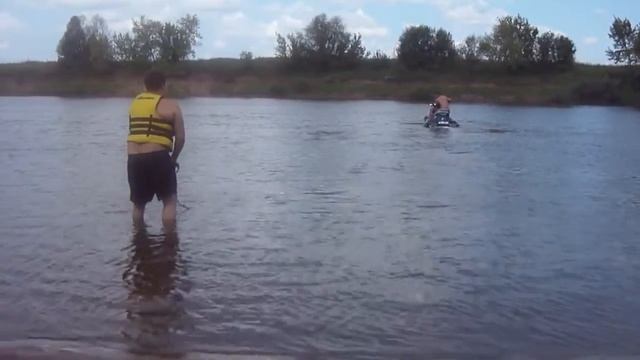 "Учим" Костяна кататься на водных лыжах смотреть онлайн