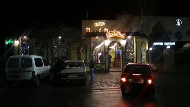 Новогодние огни в кафе Пан и Пани смотреть онлайн