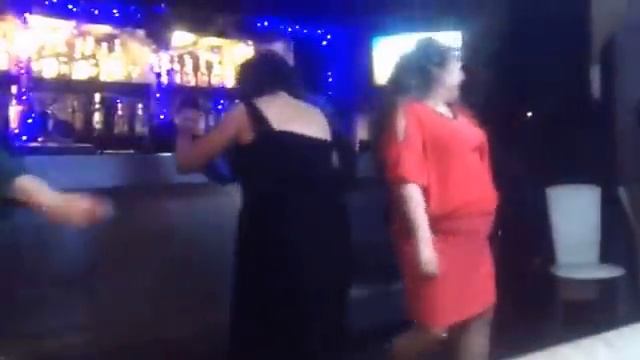 Танец на корпоративе, это супер. смотреть онлайн