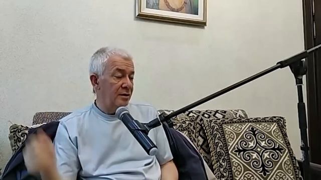 Вебинар для тех, кто купил Бхагавад-Гиту. Часть 10 - Александр Хакимов смотреть онлайн