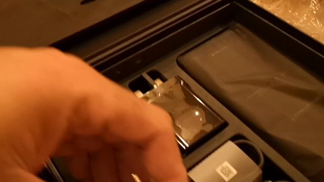 Unboxing the Porsche Design Mate 20 RS recorded on Porsche Design Mate RS смотреть онлайн