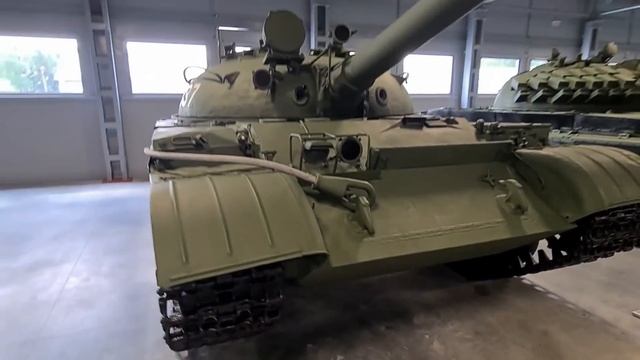 Стальные монстры с Урала - развитие бронетехники от Т-34 до Т-90 смотреть онлайн