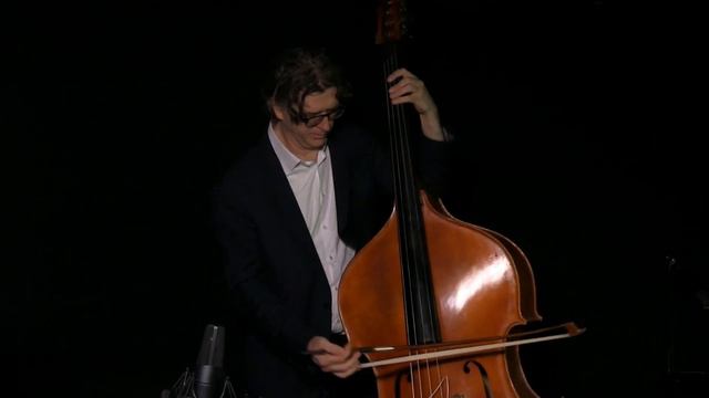 Blues for Clous SASKIA LAROO смотреть онлайн