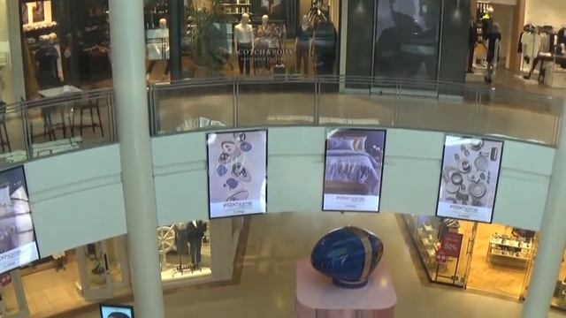 [R] 1997 Nechustan (mod. 2012) hydraulic elevators at Ramat Aviv Mall - Tel Aviv, IL. смотреть онлайн