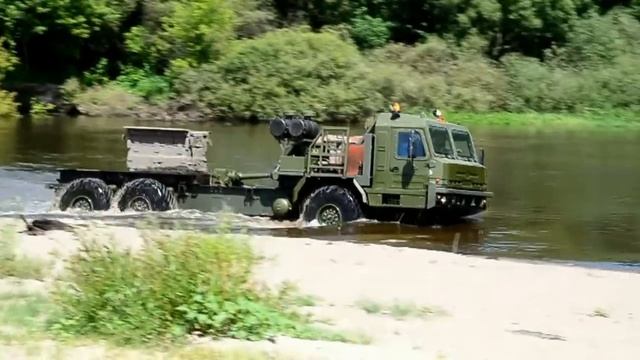 Тягачи БАЗ (Брянский автомобильный завод)