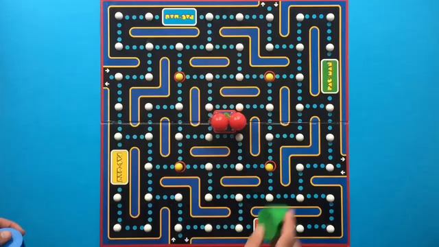 Pac-Man (1982) by MB Games - 80s Arcade Vintage Board Game Review смотреть онлайн