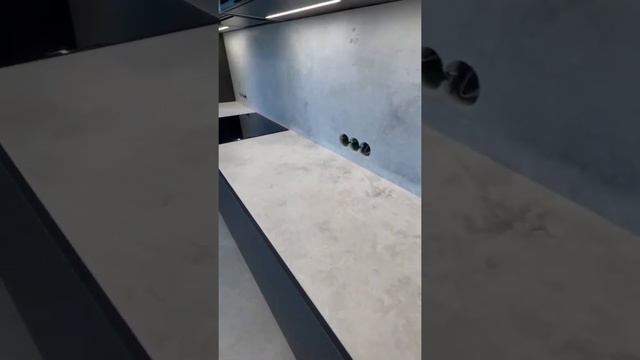 Каменный Берег Столешницы. Кварцевый агломерат. смотреть онлайн