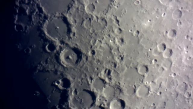 Moon seen through a Meade LX 200 ACF Telescope смотреть онлайн