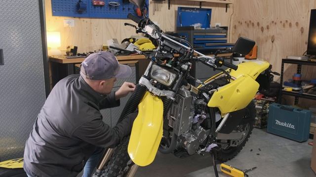 Ep 6. Suzuki DRZ400E Polisport Front Fender Installation