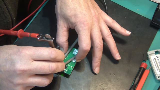 Polytech. #001-2 Dissection d'un GPS Royaltek Wayfinder RBT-1000 - Deuxième partie смотреть онлайн