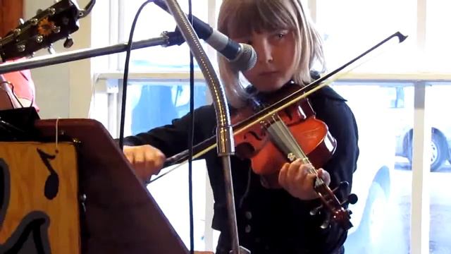 Taylor & Shelby Gibson Instrumental 2 смотреть онлайн