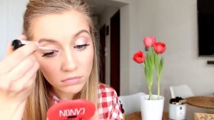 Транспарентная фиксирующая пудра для лица Avon Magix