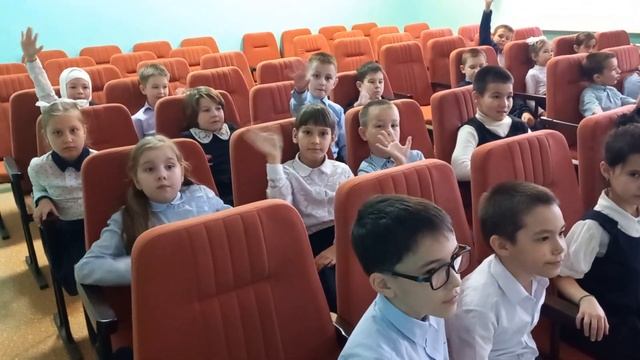 2а класс 1школа смотрят проведение радиосвязей с космонавтами смотреть онлайн