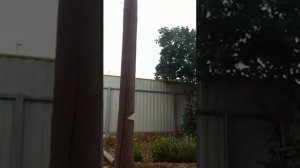 Как спилить дерево, столб в нужном направлении.