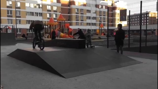 BMX | KEKCREW | FAMILY | ALEXANDER SKOBELEV смотреть онлайн