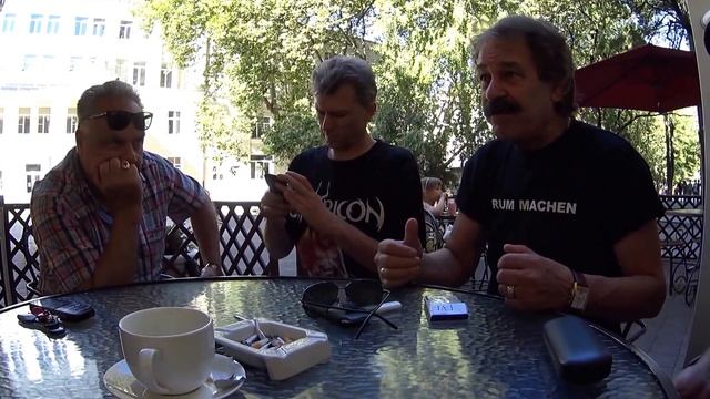 Лёва смотреть онлайн