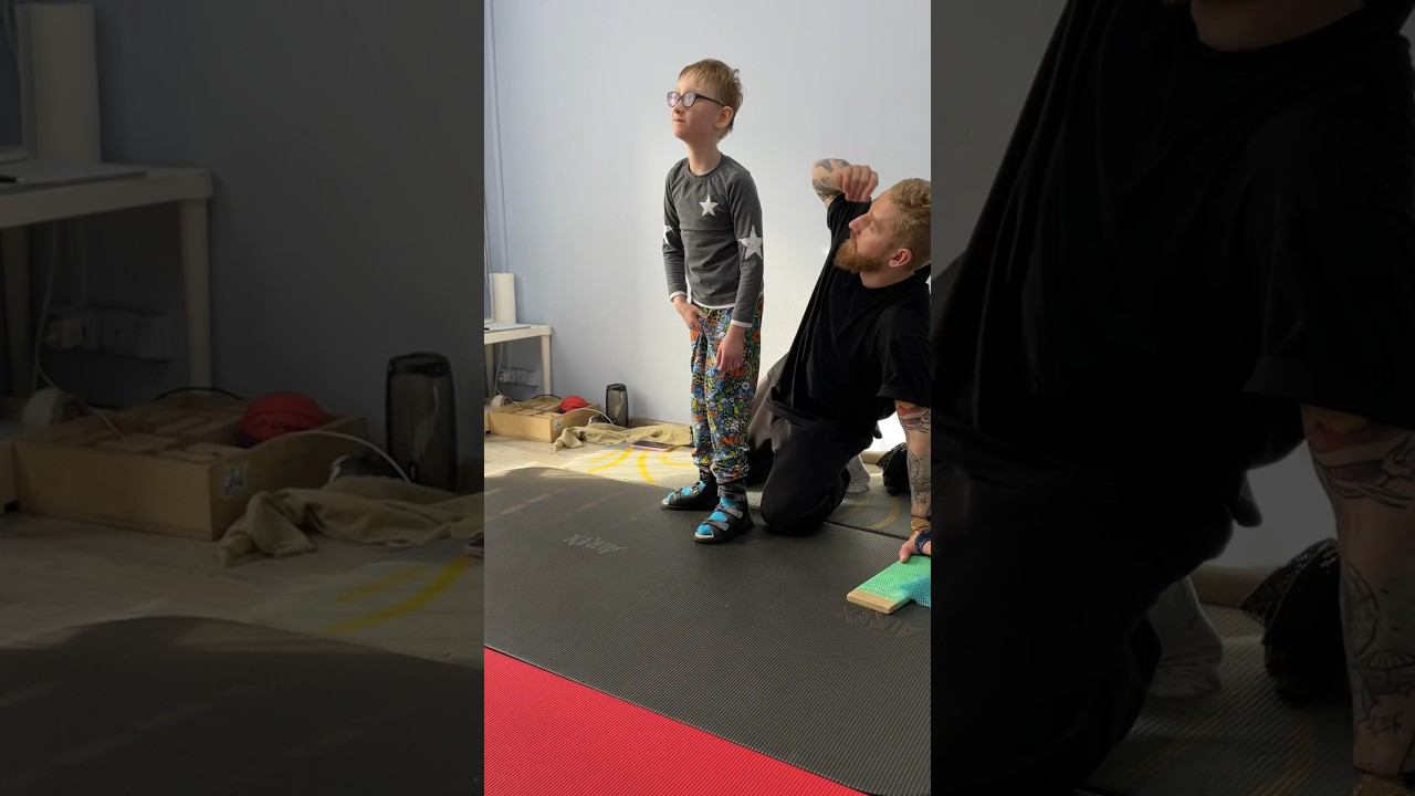 Кирилл с синдромом #CTNNB1 смог  стоять без поддержки #rehabilitation #cma #дцп #реабилитация