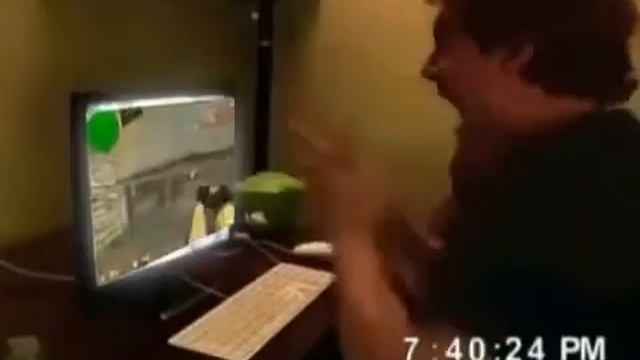 ozon671games сделал 5 в хед и разбил монитор смотреть онлайн