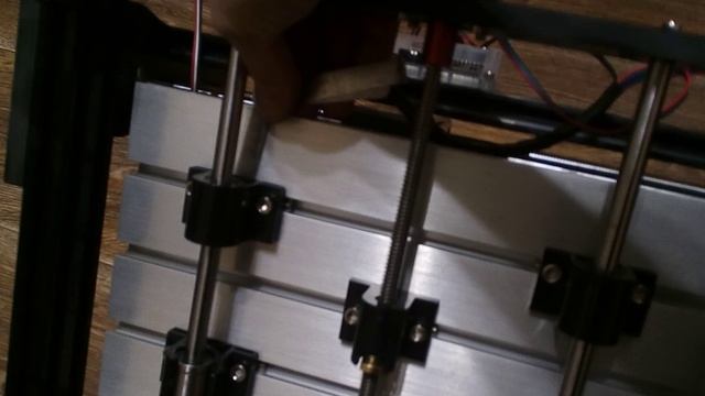Регулировка стола станка CNC 3018 при сборке.