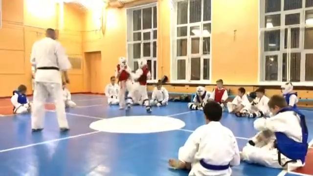 Боевая тренировка клуб «Тэнгу Про» Самооборона и Подготовка бойца смотреть онлайн