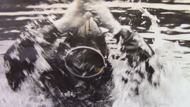 Воспоминания о службе в спецназе ВМФ Боевые пловцы 93 - 95 Парусники смотреть онлайн