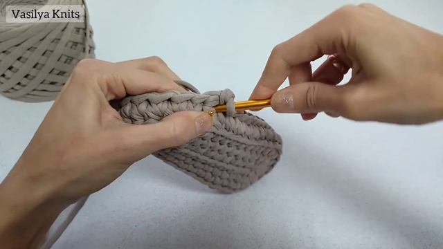 Сумка крючком с клапаном из трикотажной пряжи. Установка замка. смотреть онлайн