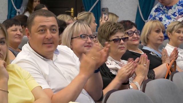 В Невинномысске наградили лучших медработников смотреть онлайн