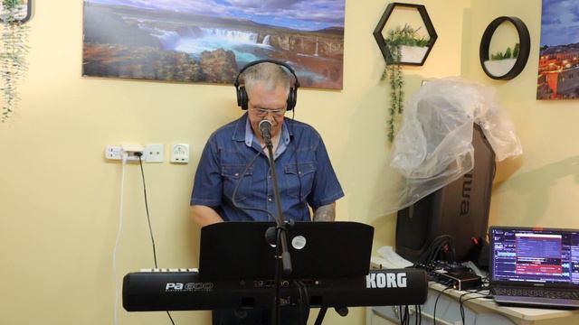 Я хочу в небеса!Там отчизна моя! смотреть онлайн
