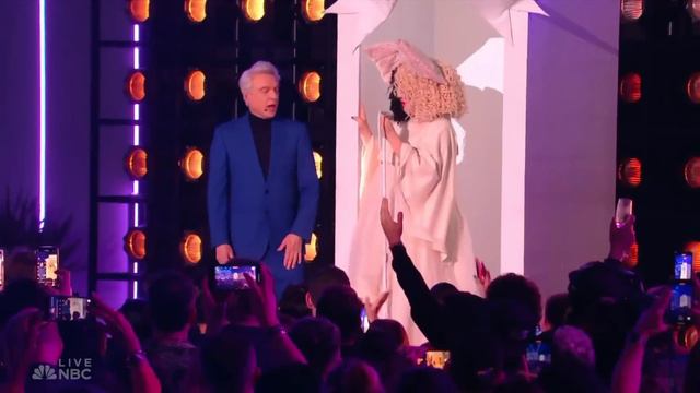 Sia & David Byrne - Unstoppable (Live @ Miley's New Years Eve Party) смотреть онлайн