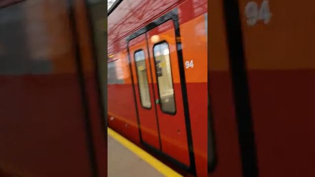 Двухэтажный поезд в Москве? Первый раз еду в нем!☺️ Аэроэкспресс!? Шереметьево - Белорусский вокзал смотреть онлайн