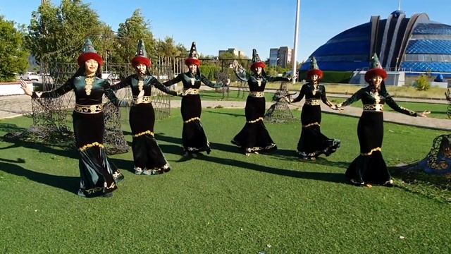 Шоу-балет Шайн Shine казахский танец Темиртау Караганда Астана ансамбль би тобы смотреть онлайн