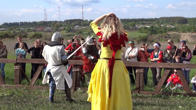 Бой на мечах (Данбург 2017) смотреть онлайн