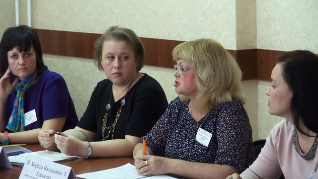 "Учитель года Бийска - 2016". "Круглый стол образовательных политиков". 09.11.2015. смотреть онлайн