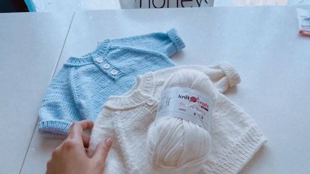 Обзор нового МК//свитер спицами// все размеры до 1,5 лет// классический свитер на новорождённого// смотреть онлайн